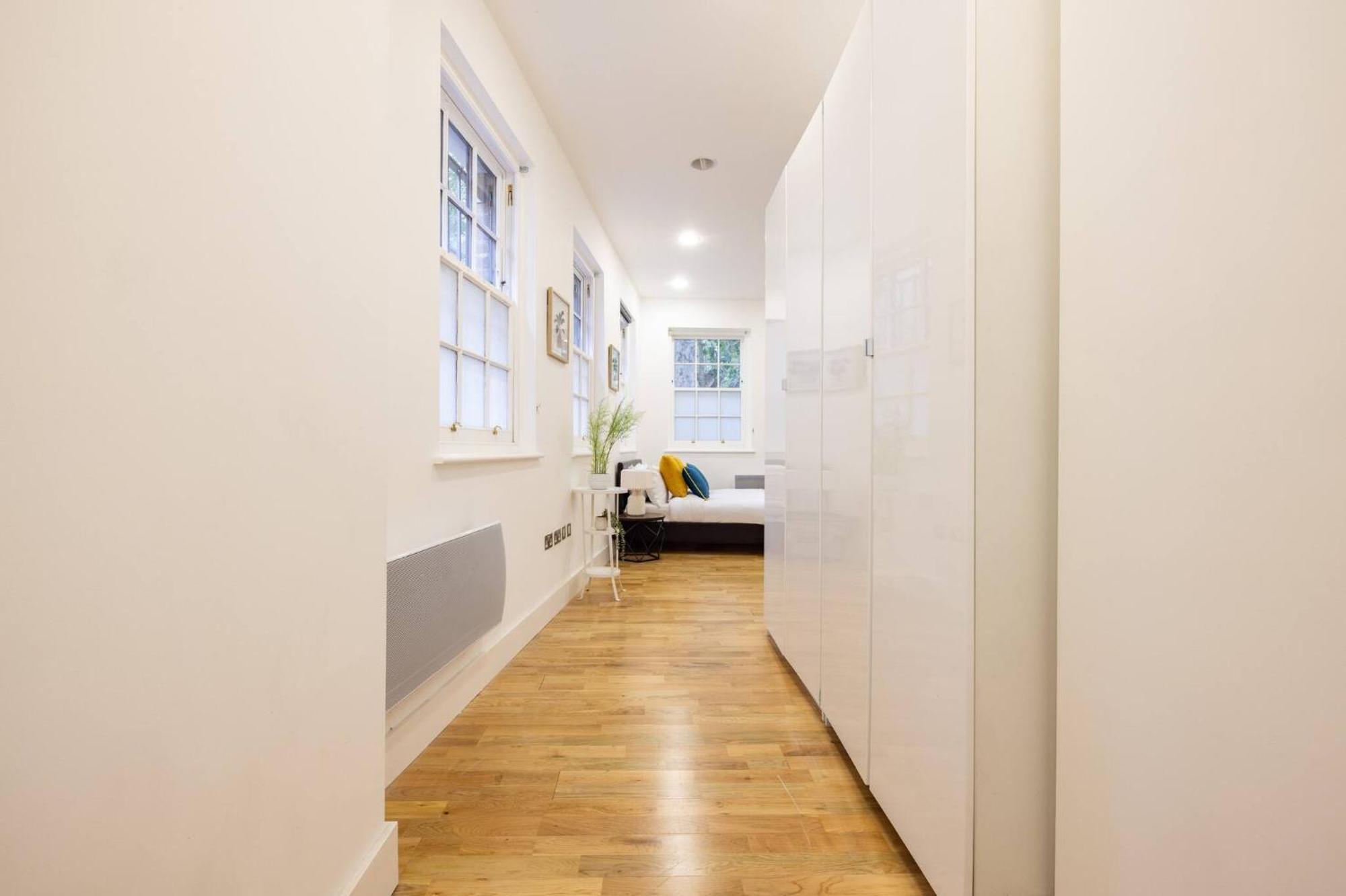 Wild Roses Serviced - Angel Apartament Londra