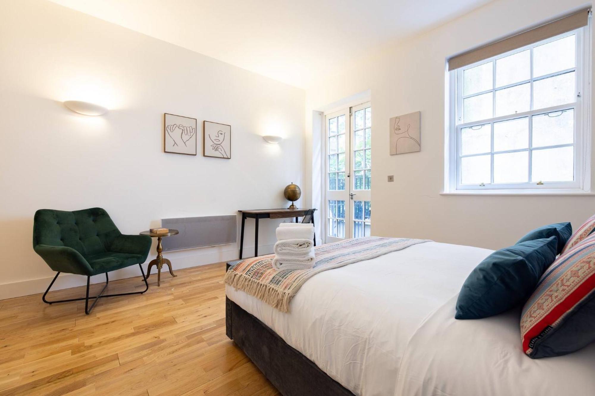 Wild Roses Serviced - Angel Apartament Londra